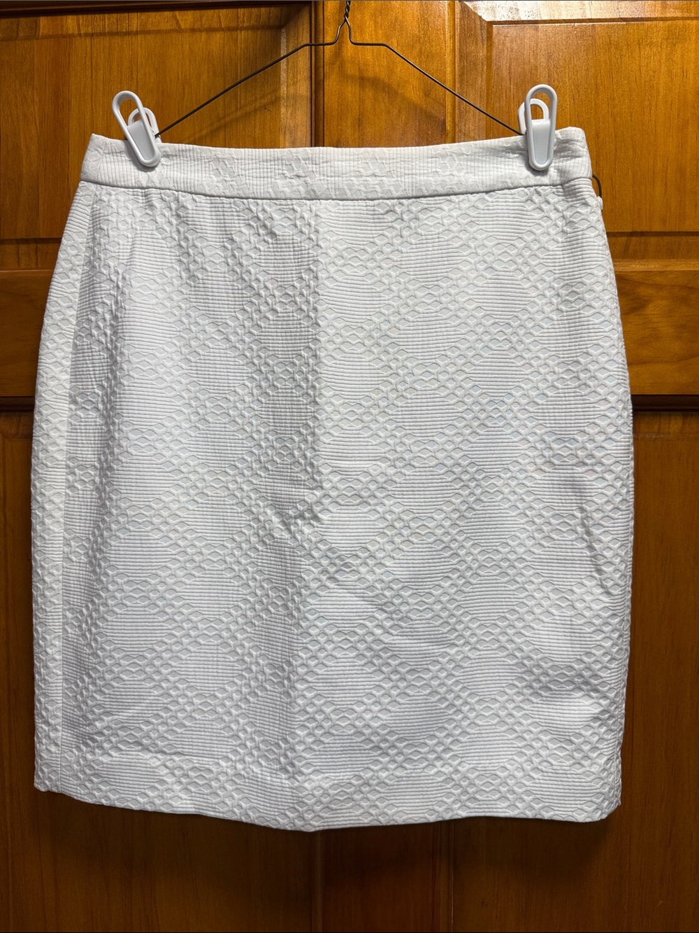 Banana Republic White Textured Pencil Skirt